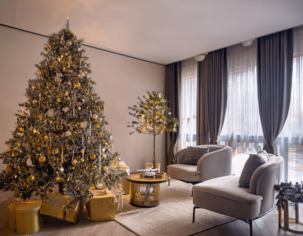 10 Advanced Strategies for Budget-Friendly Christmas Decorations to Impress Guests Without Compromising&nbsp;Elegance